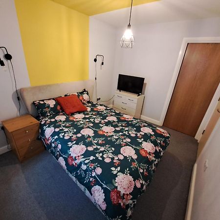 Private And Comfortable Room In Cosy Home Nottingham Eksteriør bilde