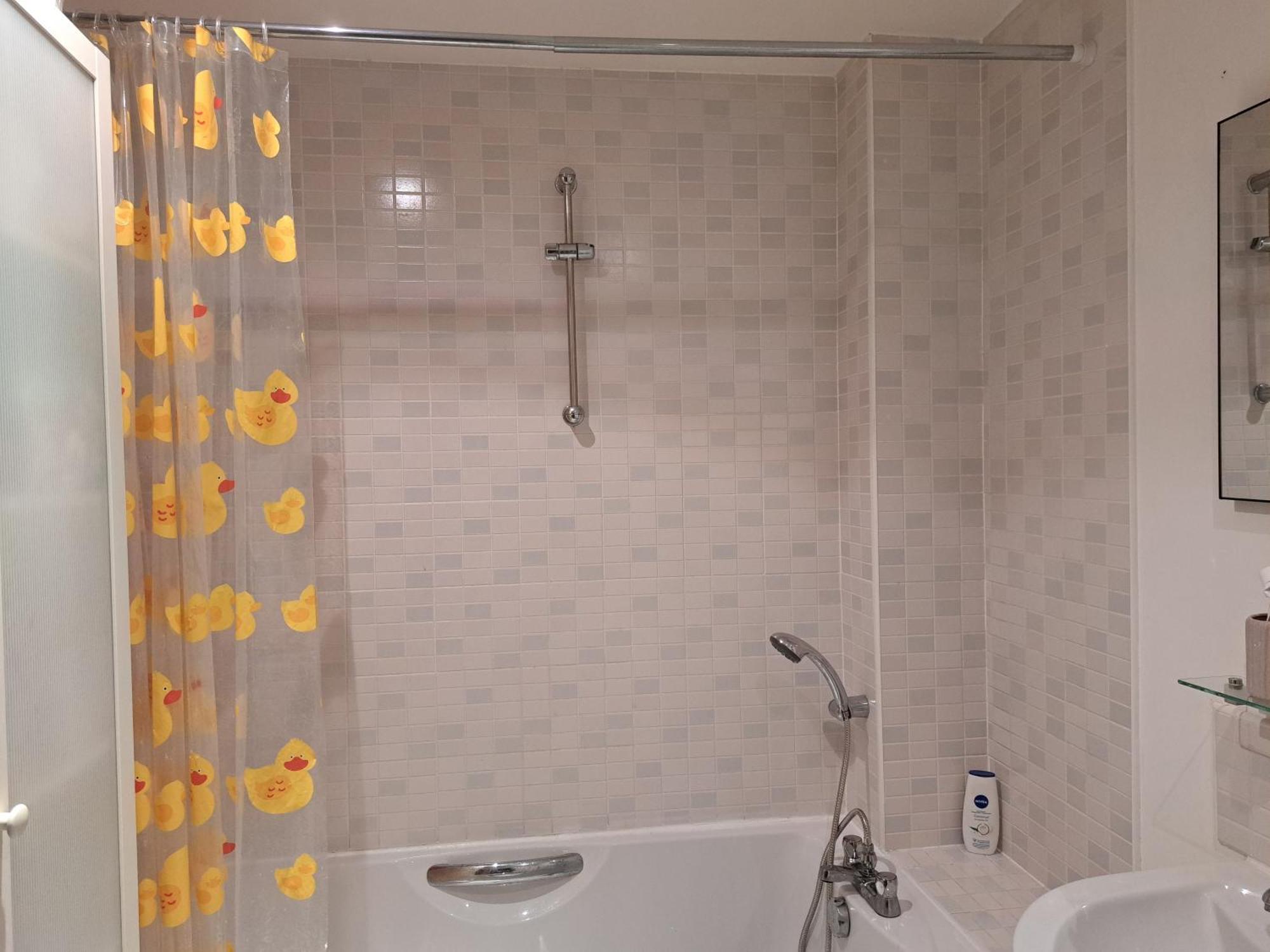 Private And Comfortable Room In Cosy Home Nottingham Eksteriør bilde